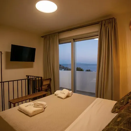 Only Yours , Mykonos * פאראגה